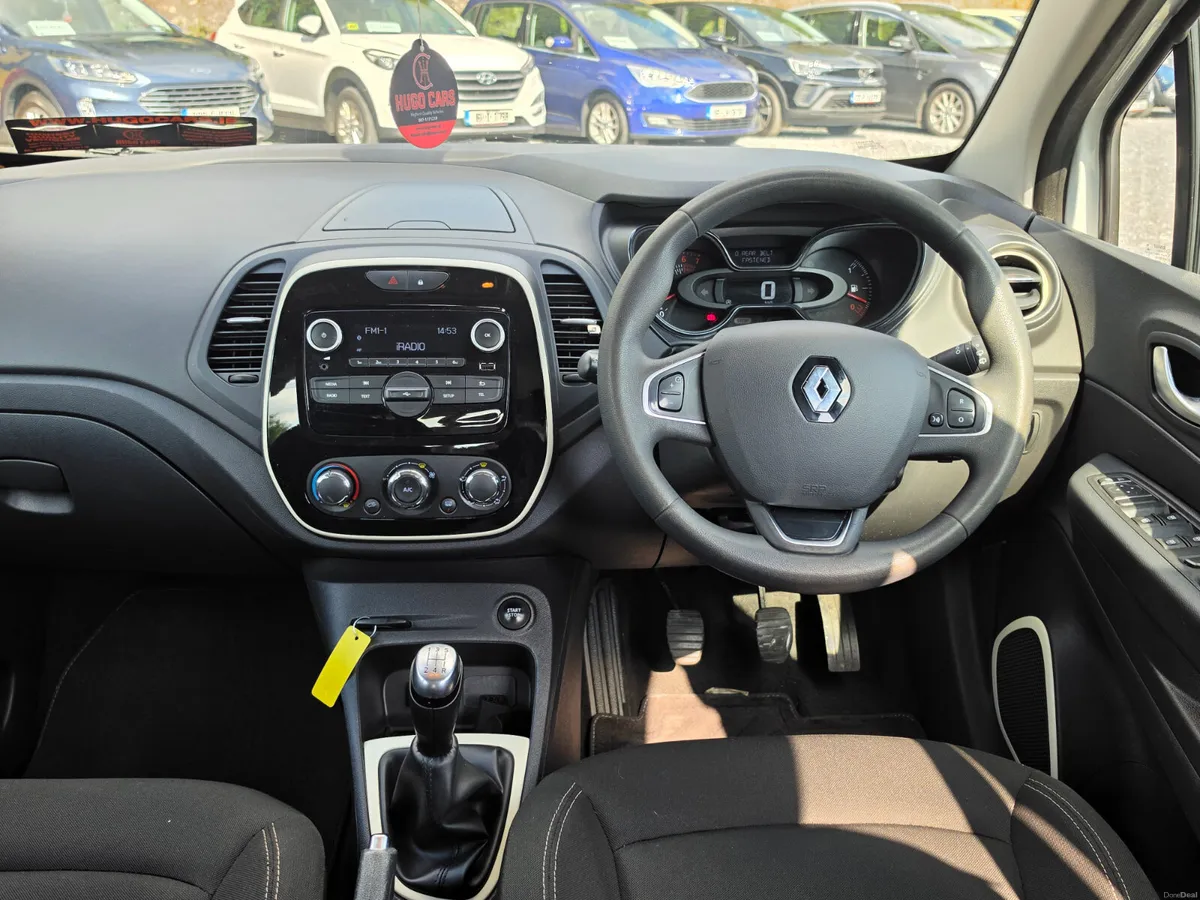 2018 Renault Captur 0.9/Low mls/Warranty - Image 6