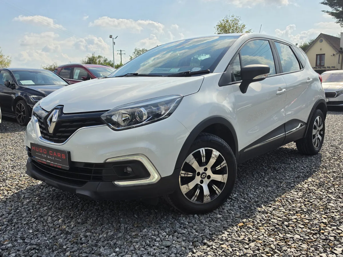 2018 Renault Captur 0.9/Low mls/Warranty - Image 3
