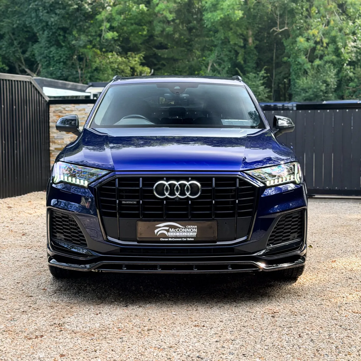 2022 (221) Audi Q7 S Line Black Edition 55 TFSI e - Image 3
