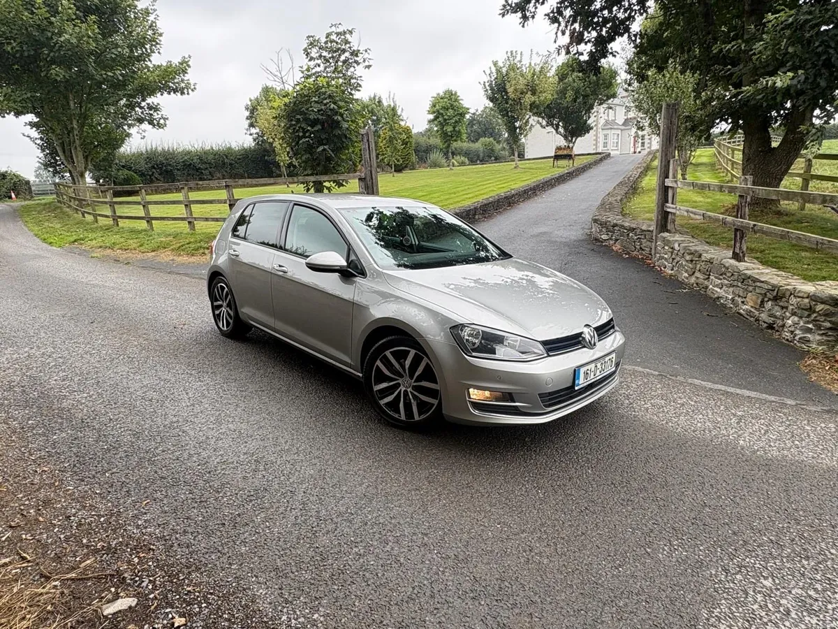 Vw Golf 2.0TDI HIGHLINE TOP SPEC 2016 *MINT CAR* - Image 1