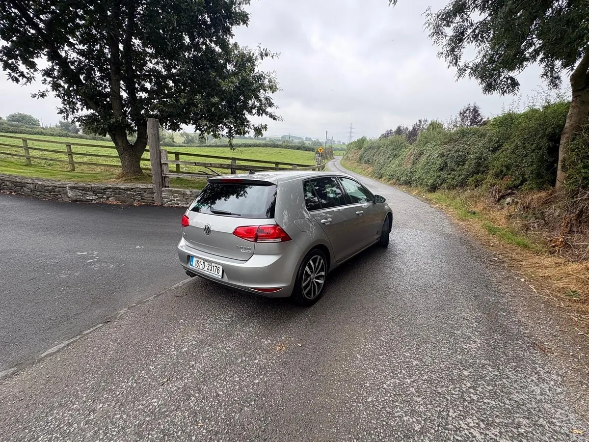 Vw Golf 2.0TDI HIGHLINE TOP SPEC 2016 *MINT CAR* - Image 3
