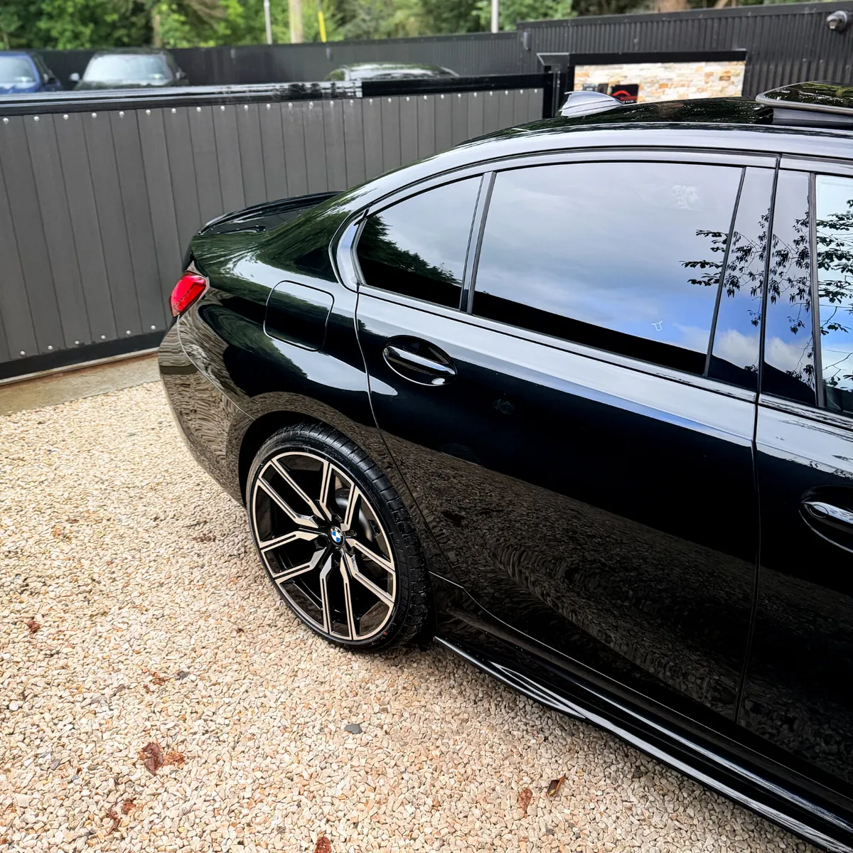 2021 (211) BMW 330E M Sport Pro edition *SUNROOF - Image 6