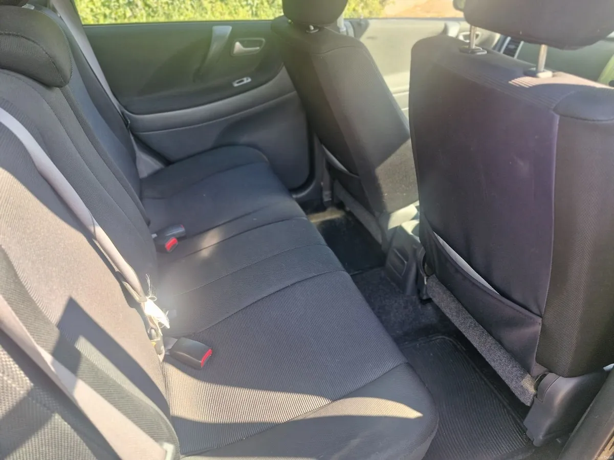 Suzuki Liana - Image 4