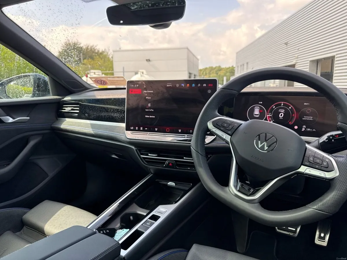 Volkswagen Passat 2.0TDI DSG 150HP R-LINE - Image 6