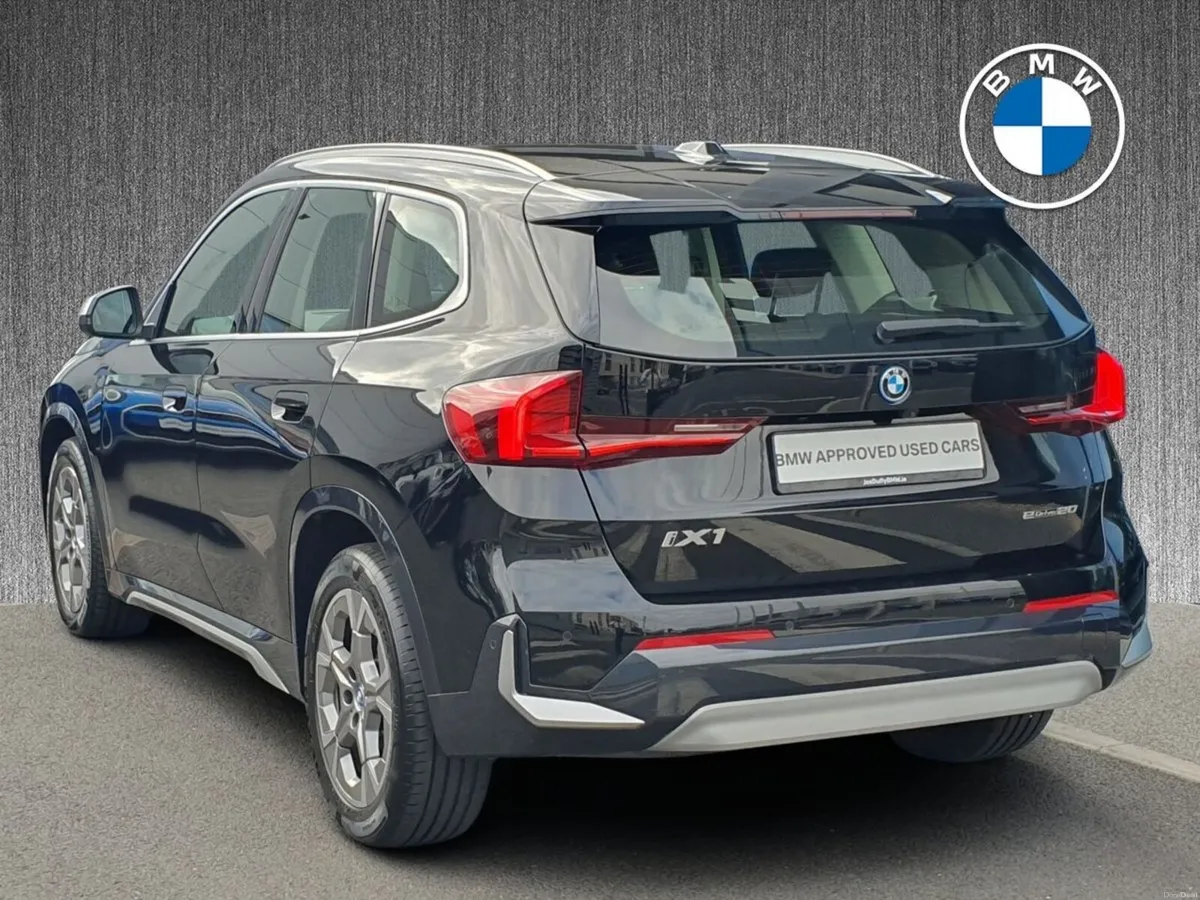 BMW iX1 eDrive20 xLine - Image 2
