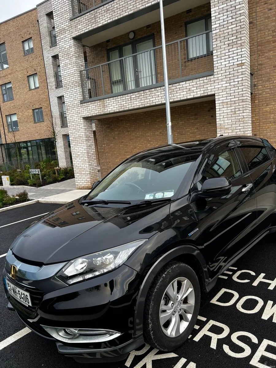 2015 Honda Vezel for Sale - Image 5