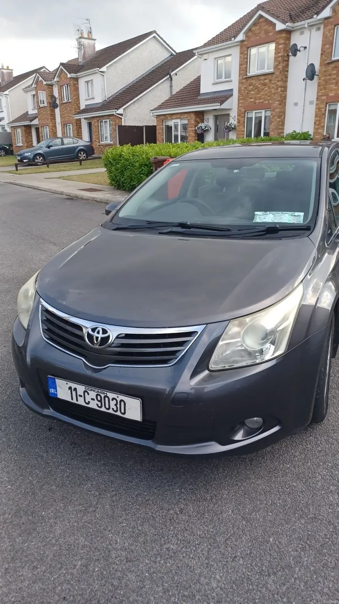 11 Toyota Avensis diesel NEW NCT 9/27....Tax 4/27 - Image 6