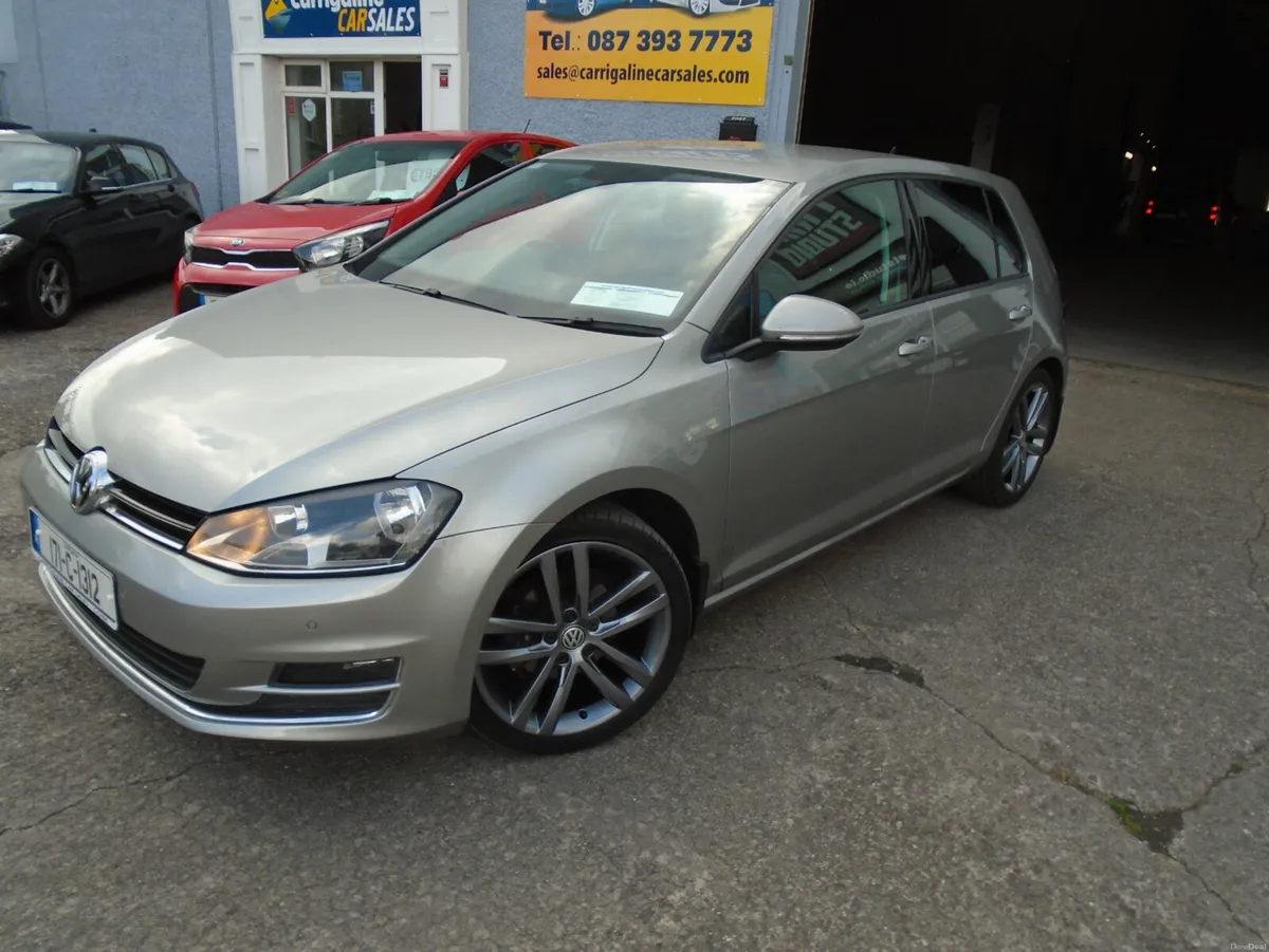 Volkswagen Golf 2017 Highline with Leather - Image 3