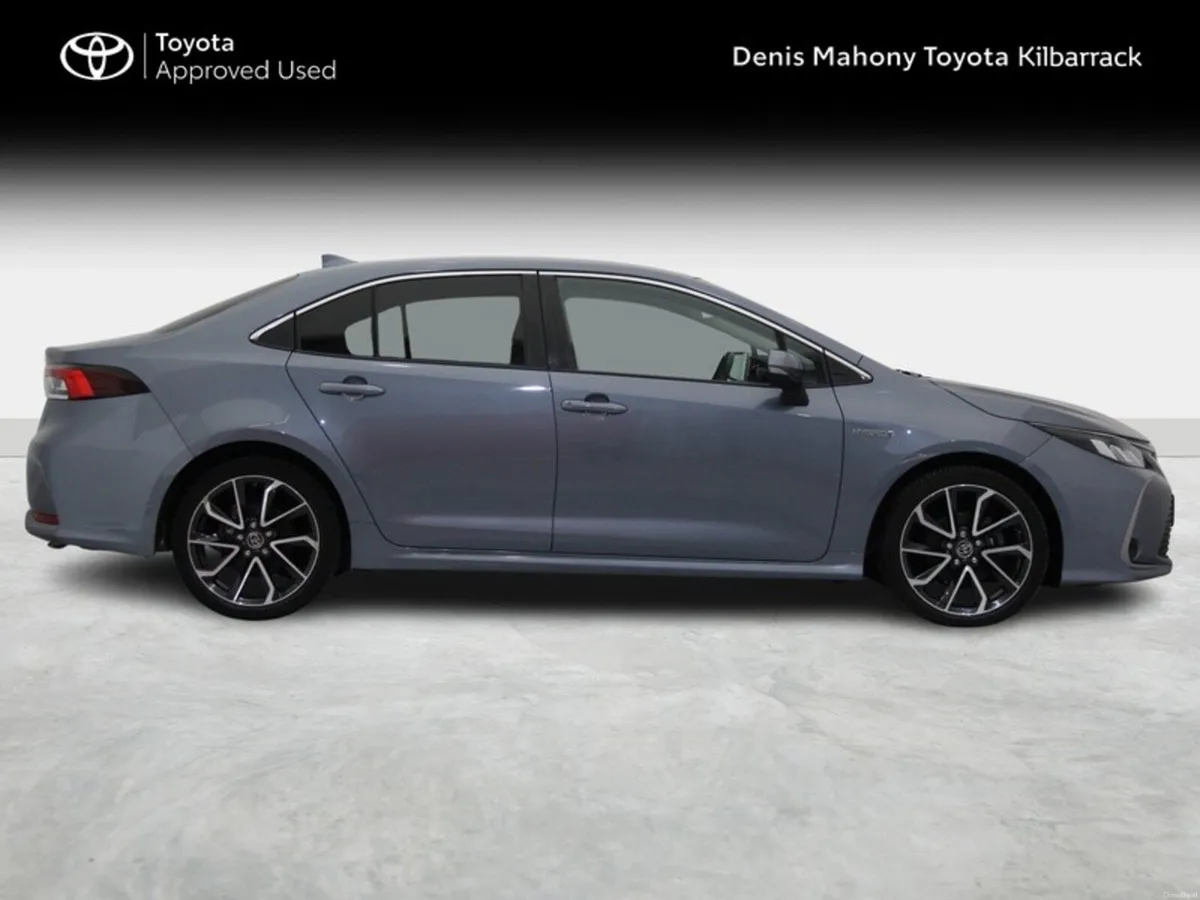 Toyota Corolla HYBRID SOL - Image 3