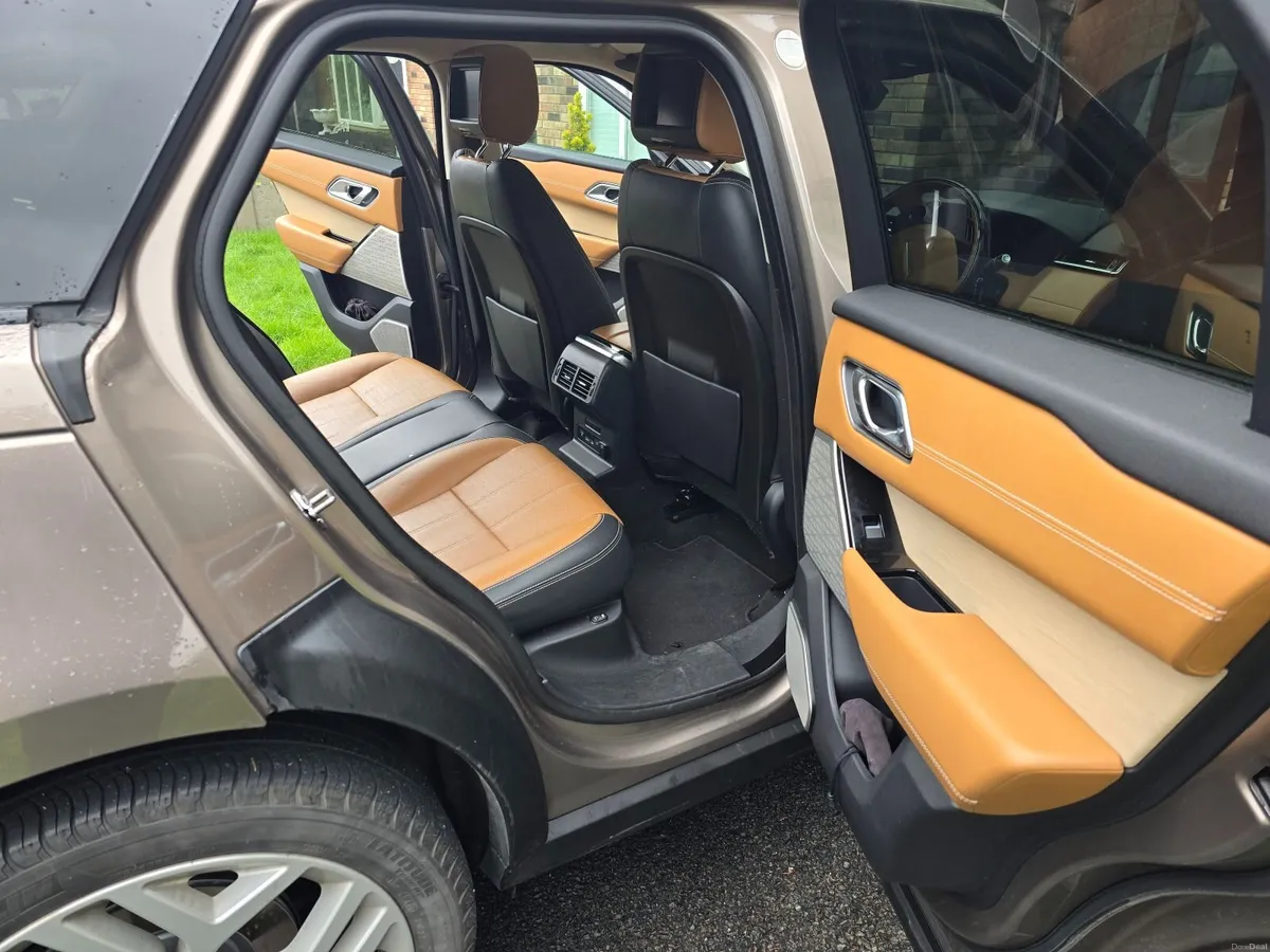 Land Rover Range Rover Velar 2018 Top Spec - Image 2