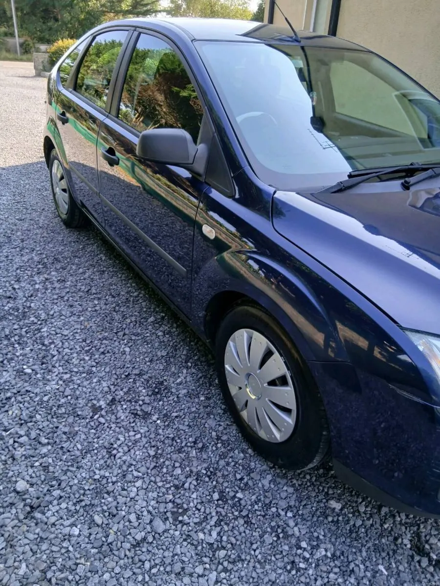 Motor car - Image 4