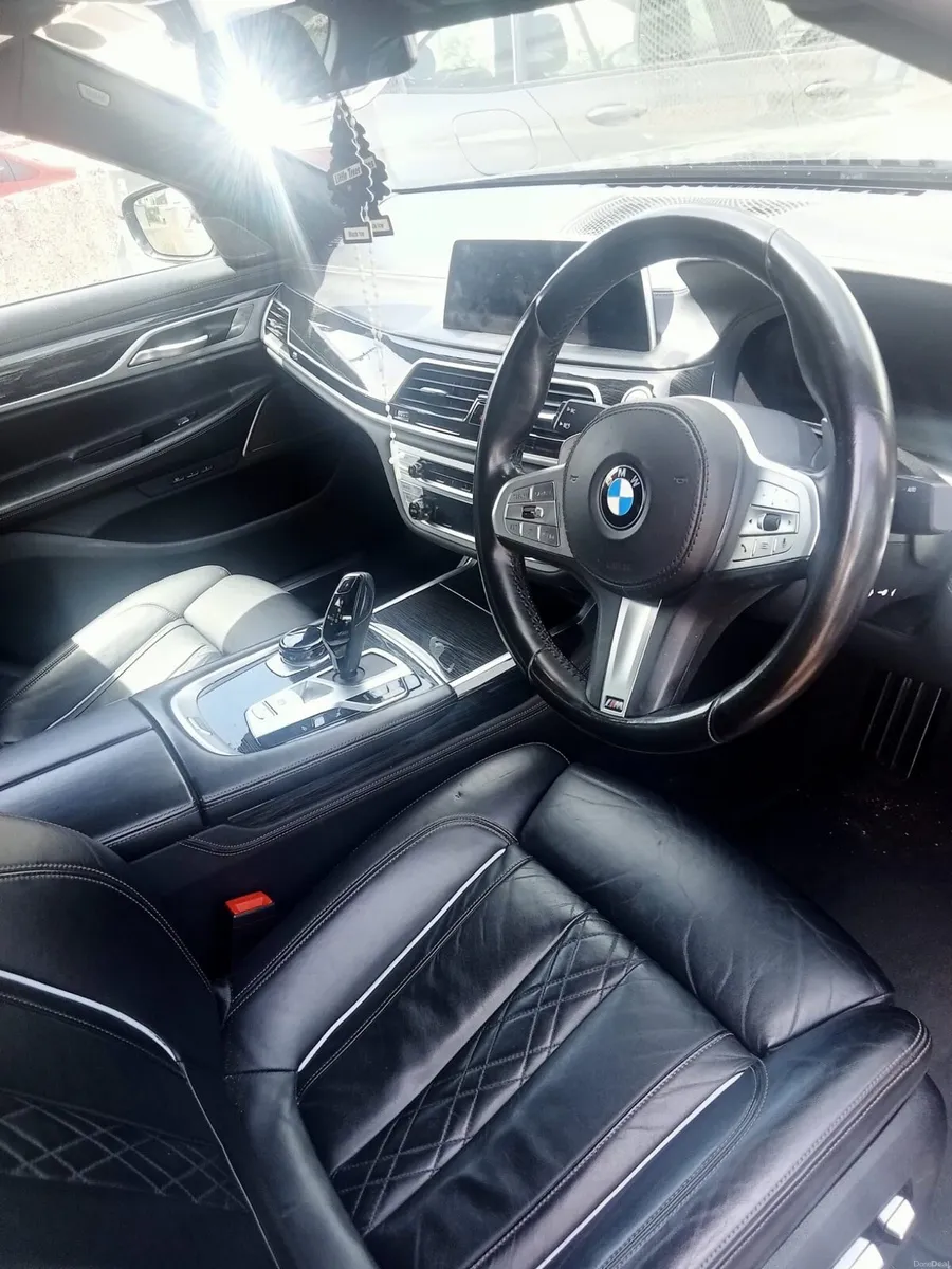 2021 BMW 7 Series X-Drive M Sport - Image 6