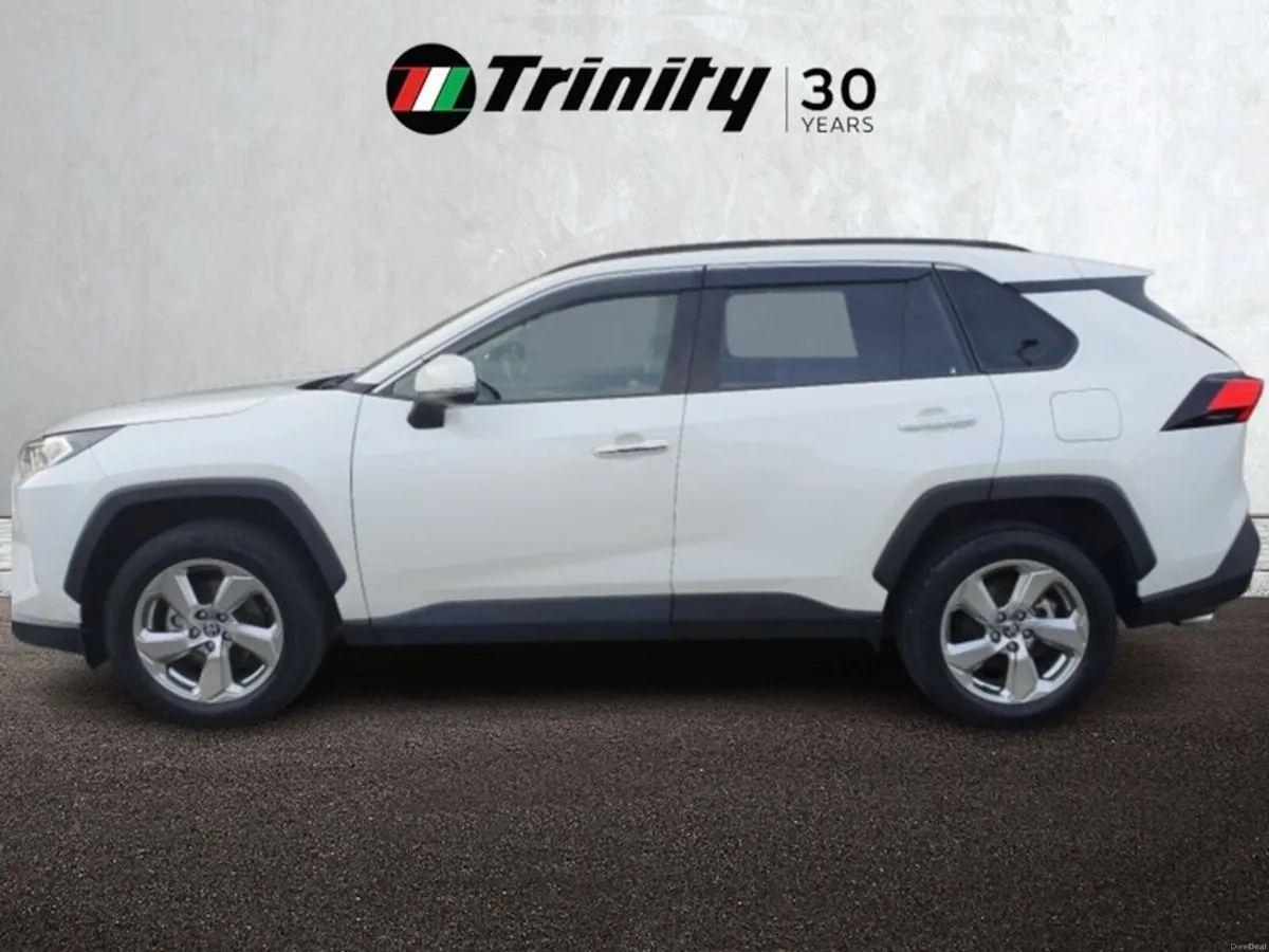 Toyota RAV4 ** HYBRID ** ONLY 49K KMS ** HIGH SPEC - Image 5