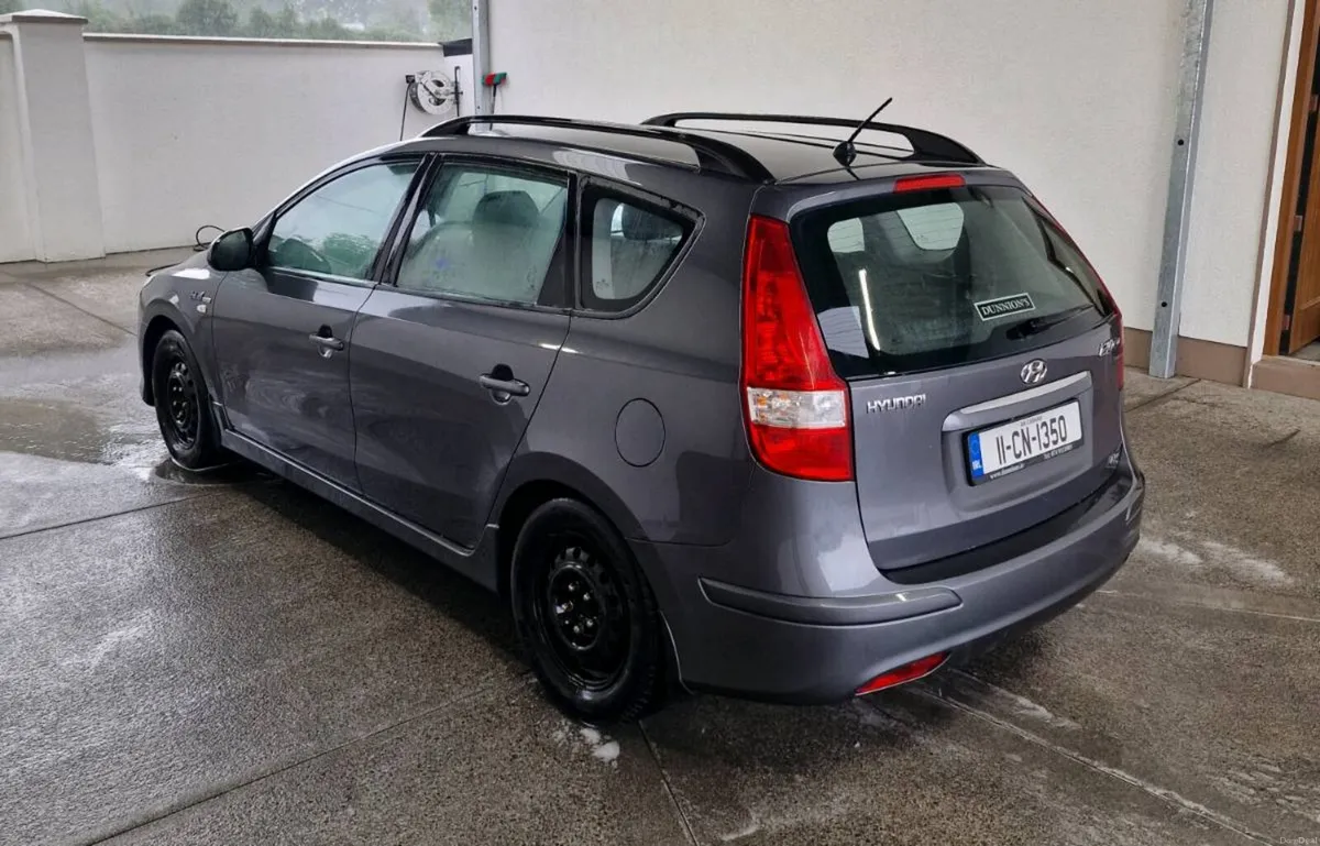Hyundai i30 CW 1.6 - Image 3