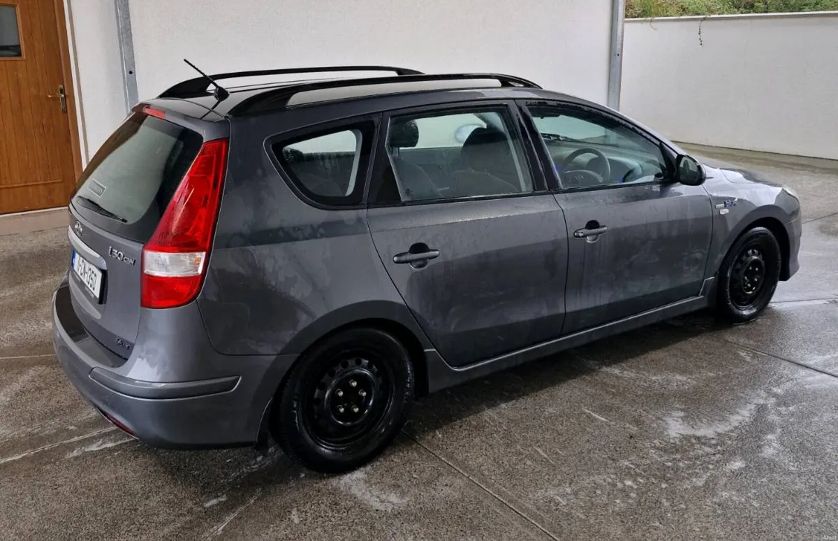 Hyundai i30 CW 1.6 - Image 4