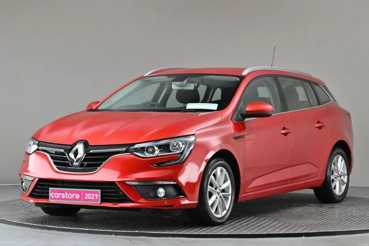 Renault Megane 1.5 DCI PLAY BLUE 6SPD 115BHP SPORT - Image 3