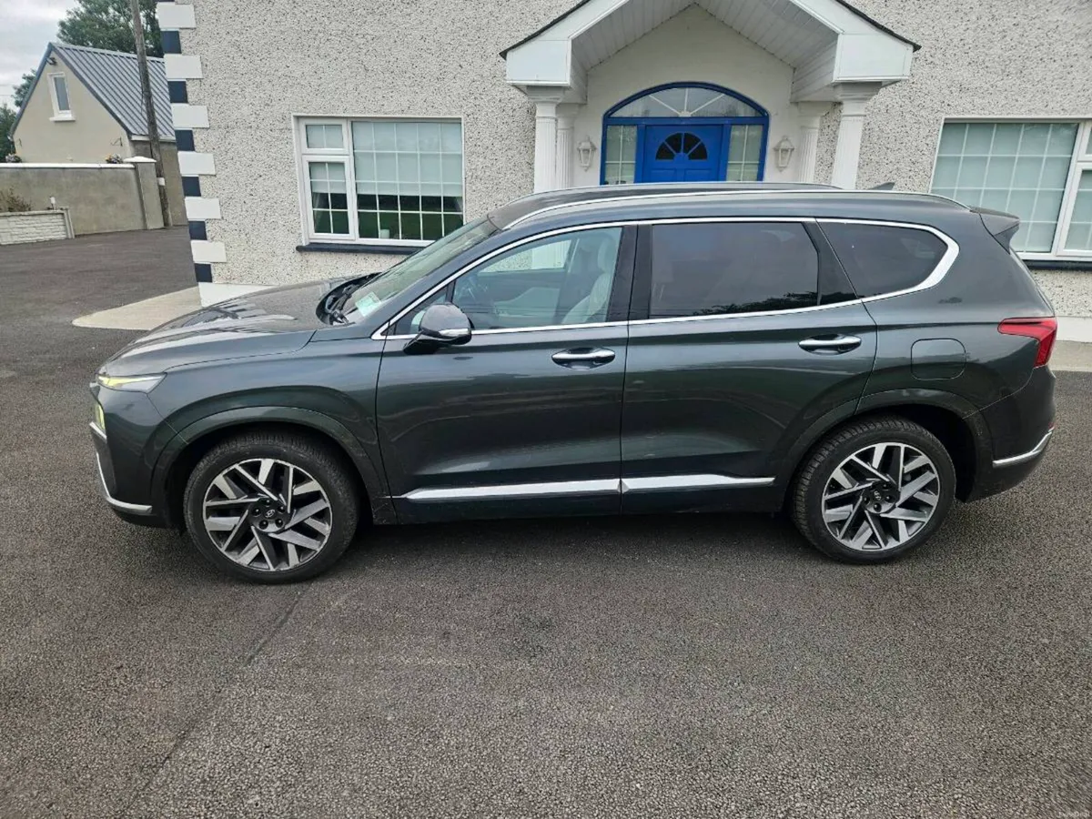 HYUNDAI SANTE FE 4WD EXECUTIVE PLUS - Image 2