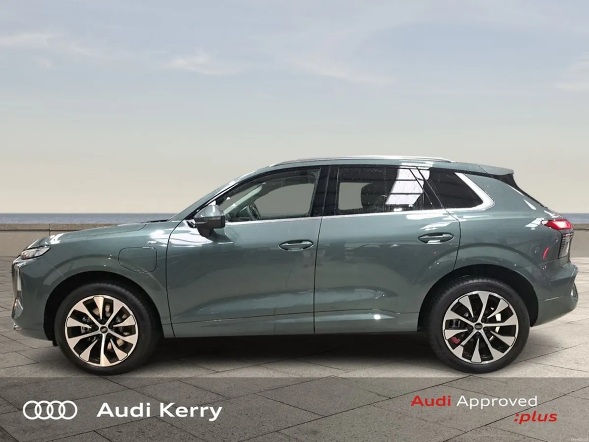 Audi Q3 E-HYBRID 270BHP SE AUTOMATIC - Image 4