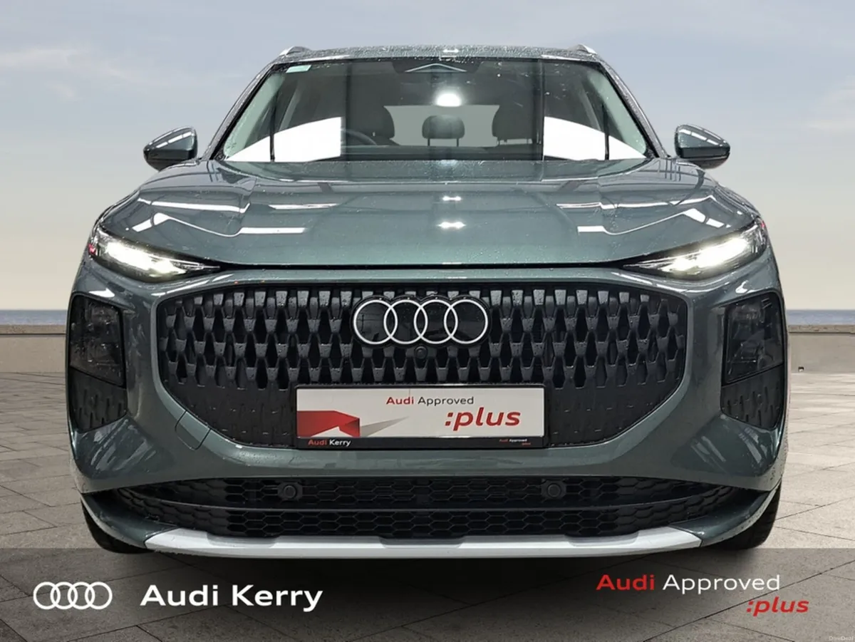 Audi Q3 E-HYBRID 270BHP SE AUTOMATIC - Image 2