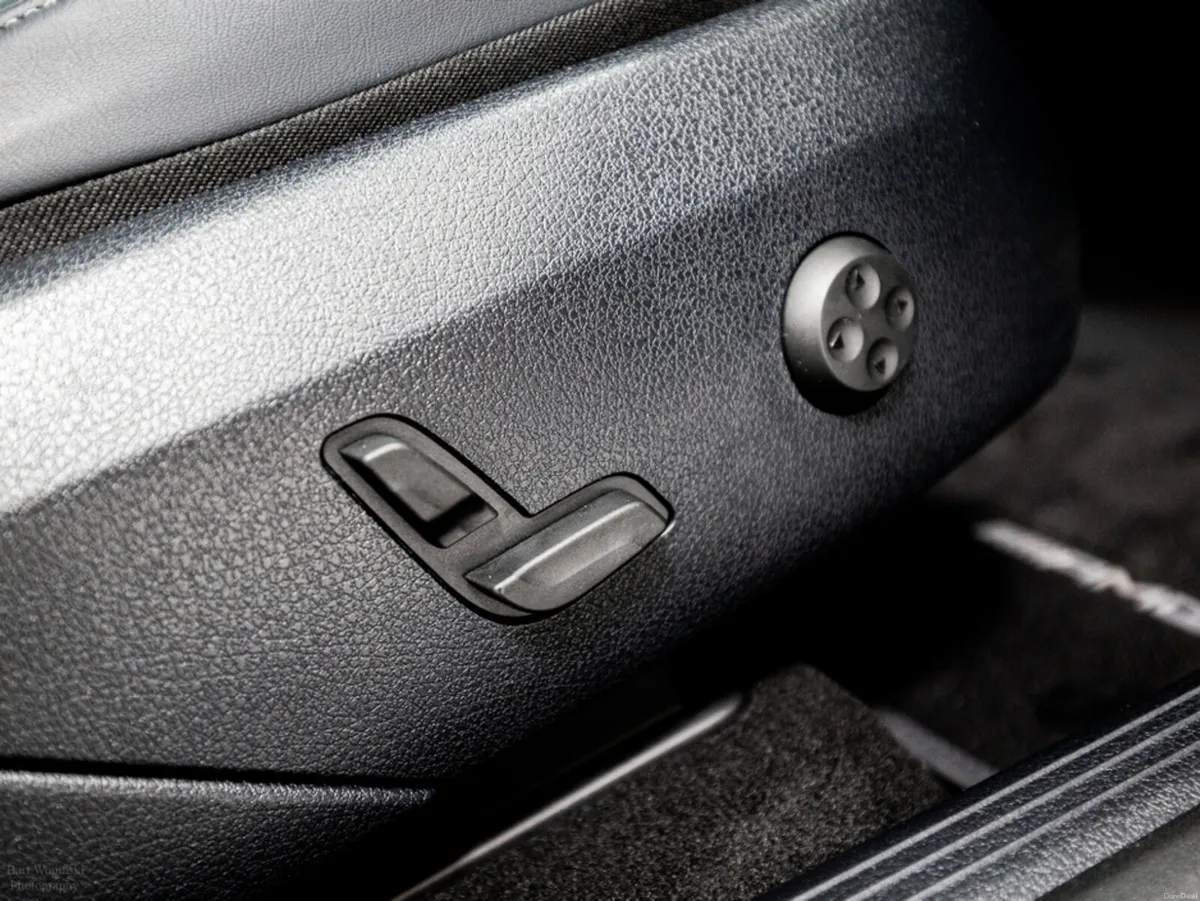 Mercedes-Benz GLC Stunning ultra low mileage GLC 3 - Image 4