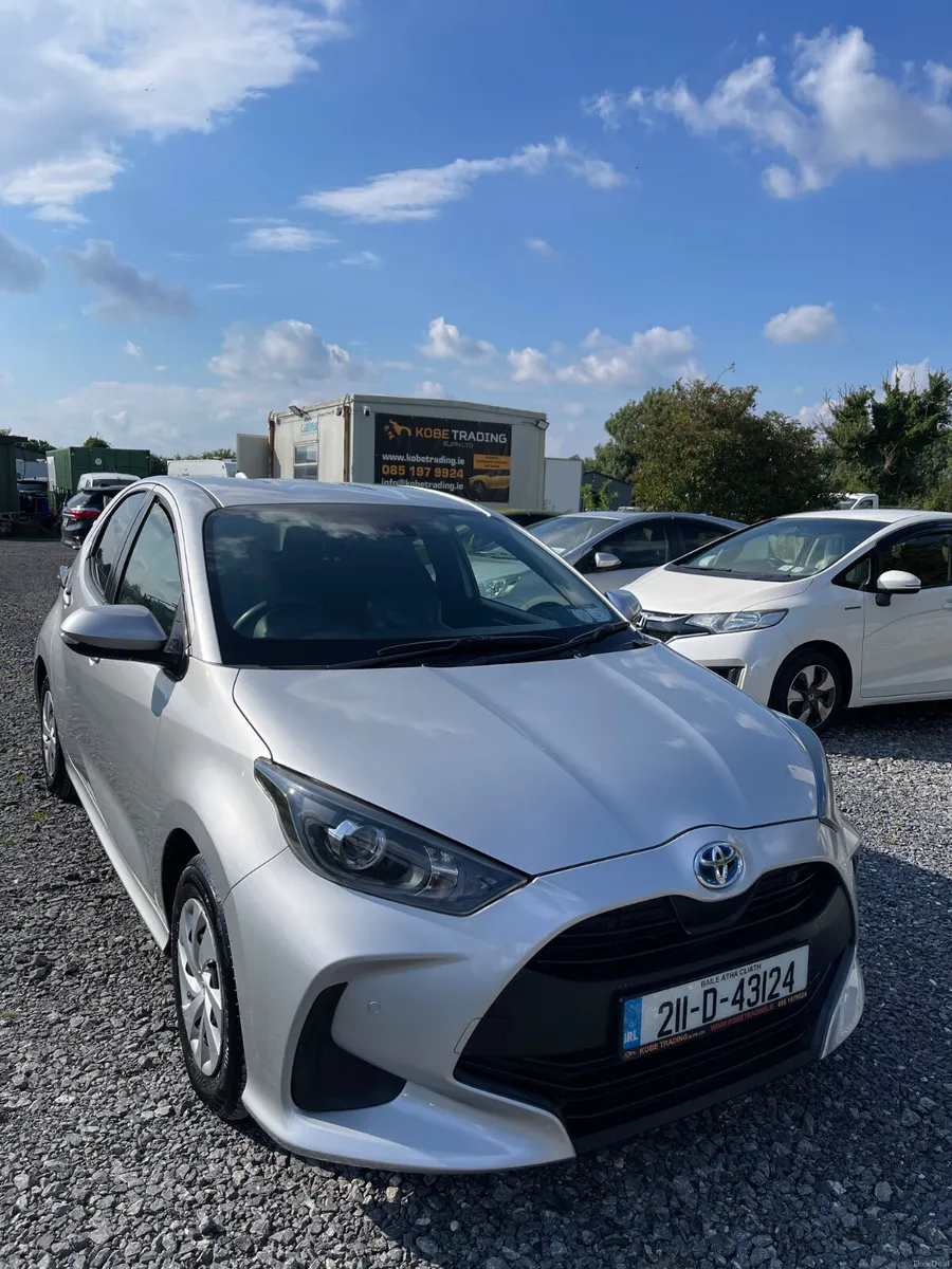 Toyota Yaris 2021 Automatic 1.5 Hybrid - Image 1