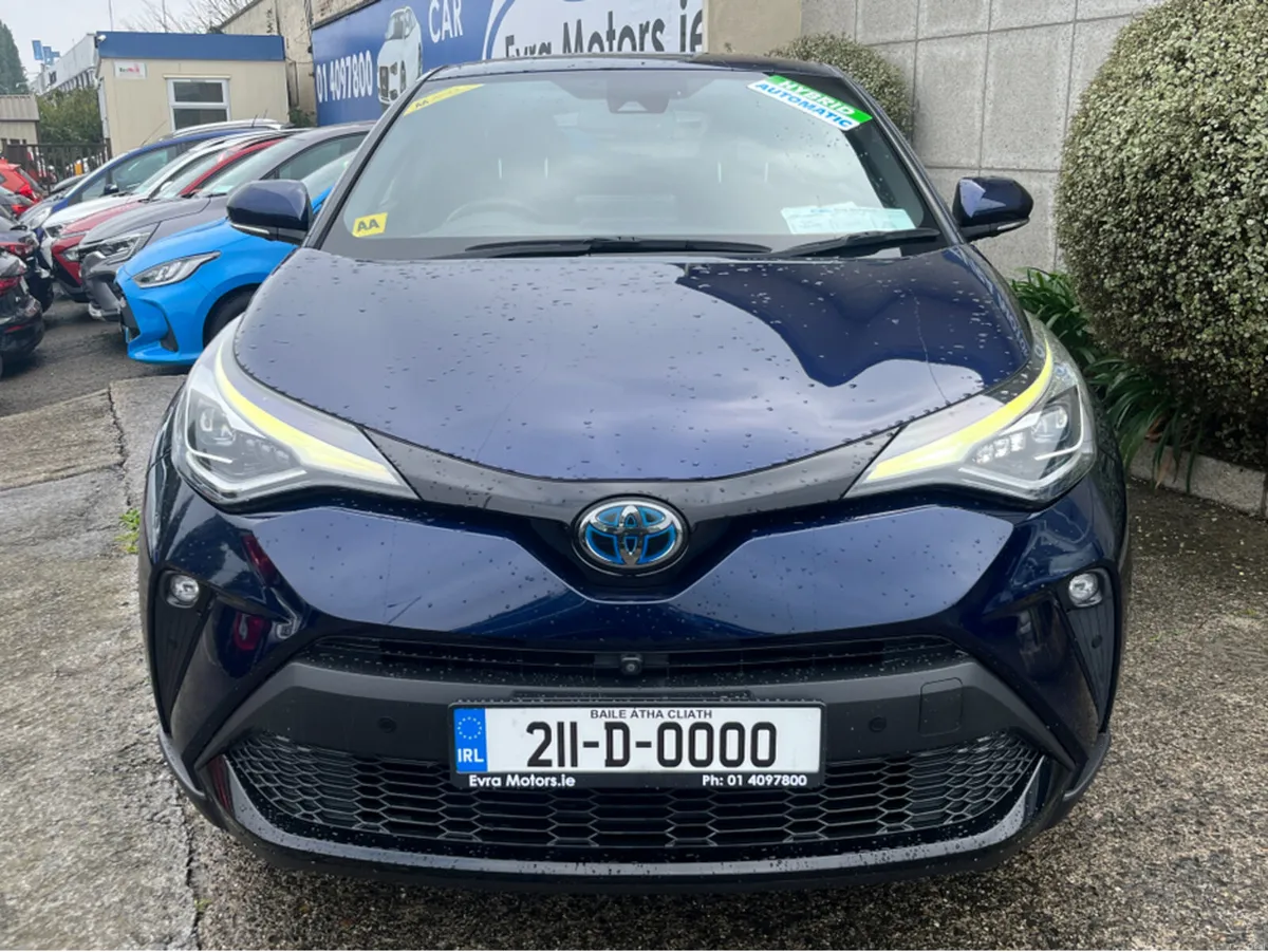 Toyota C-HR SOL NERO AUTOMATIC HYBRID 1.8 PETROL / - Image 2