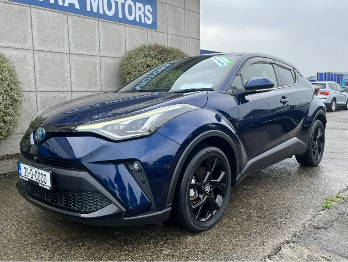 Toyota C-HR SOL NERO AUTOMATIC HYBRID 1.8 PETROL / - Image 5