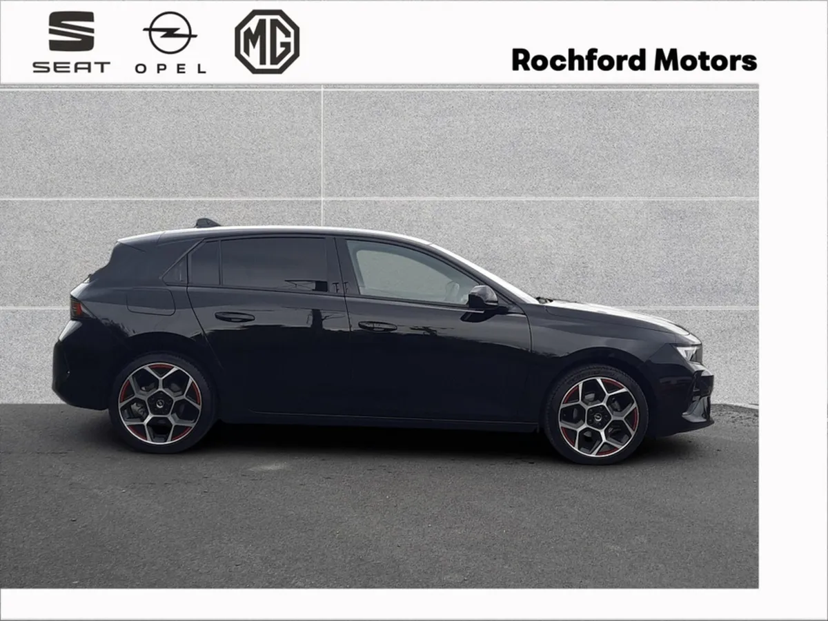 Opel Astra HATCH-GS-1.2 130PS-PETROL - Image 3