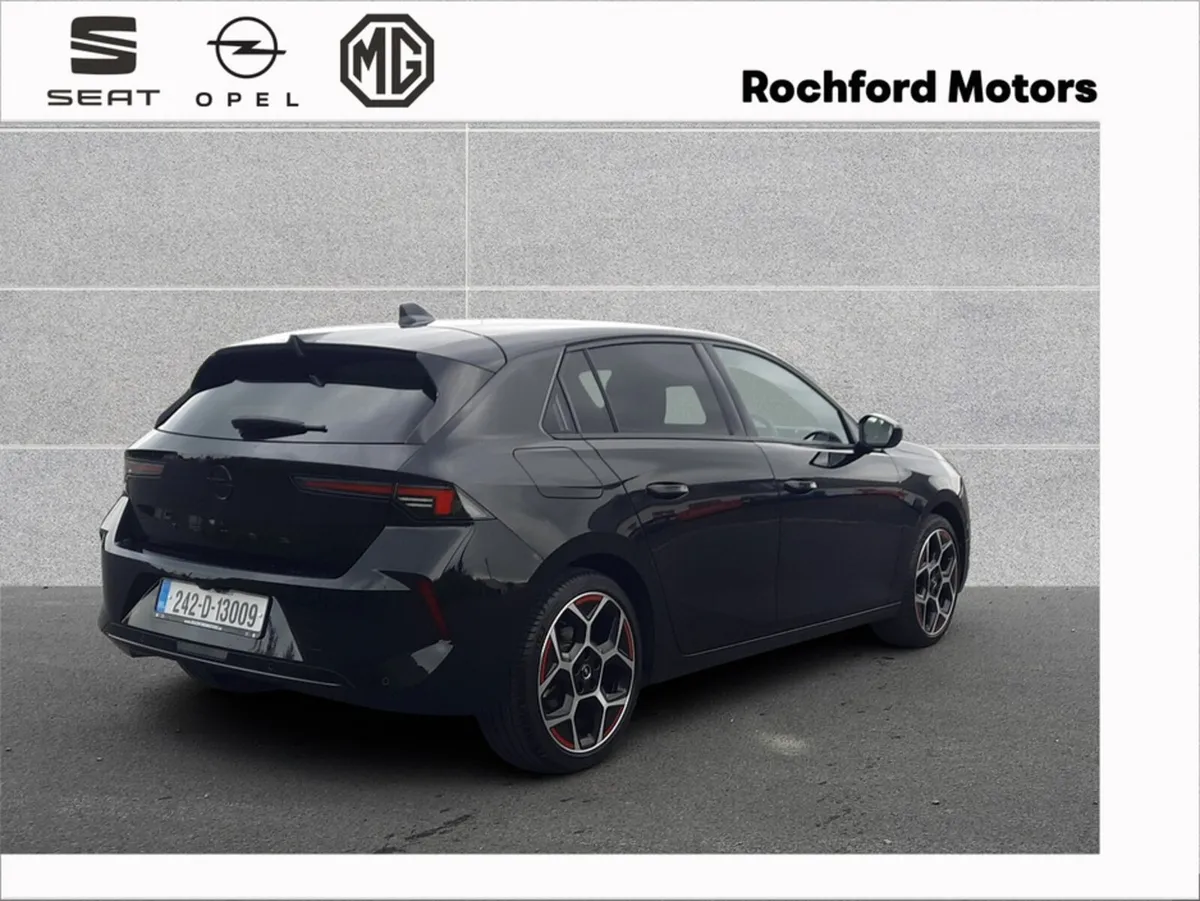 Opel Astra HATCH-GS-1.2 130PS-PETROL - Image 4