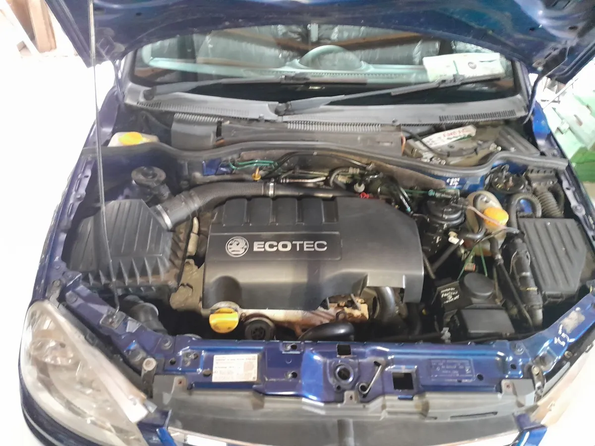 Car.vauxhall corsa turbo diesel,semi automatic - Image 6