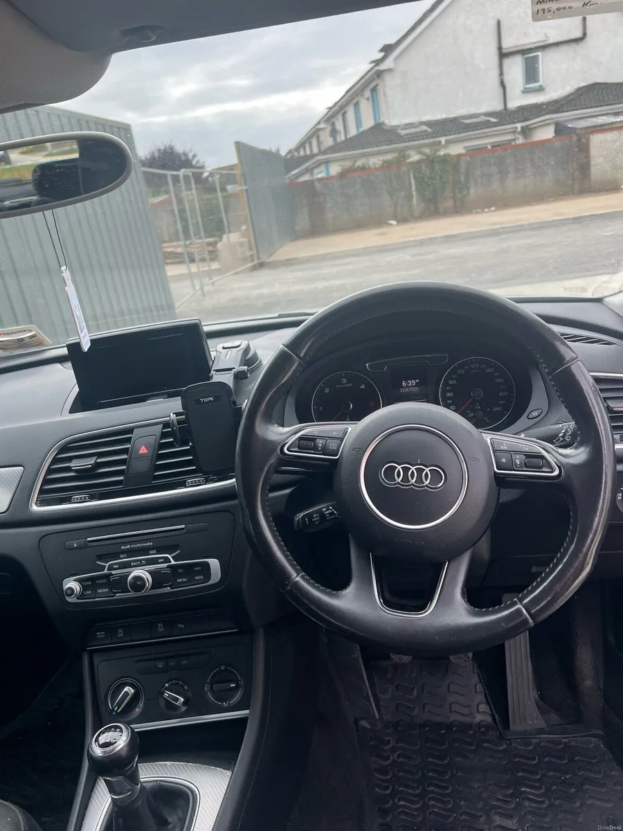 Audi Q3 - Image 6