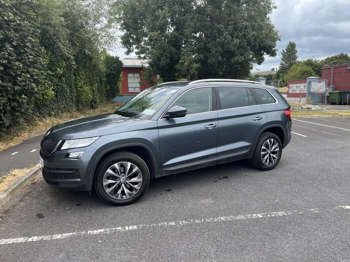 Kodiaq : 7 seater : Leather : 1 owner : low KMS - Image 5