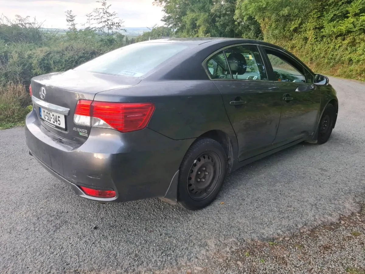 2012 Toyota Avensis - Image 4
