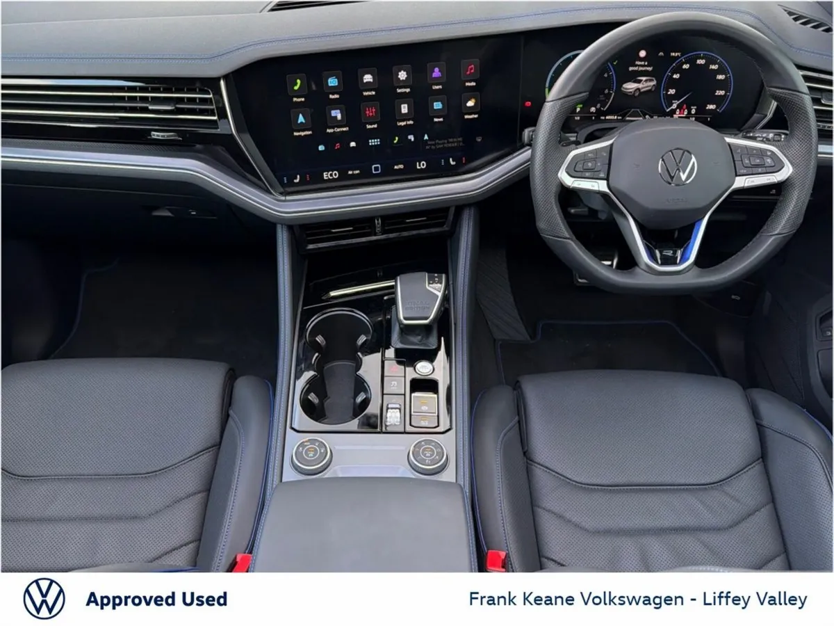 Volkswagen Touareg R 3.0 TSI PHEV 462HP *VIENNA LE - Image 2