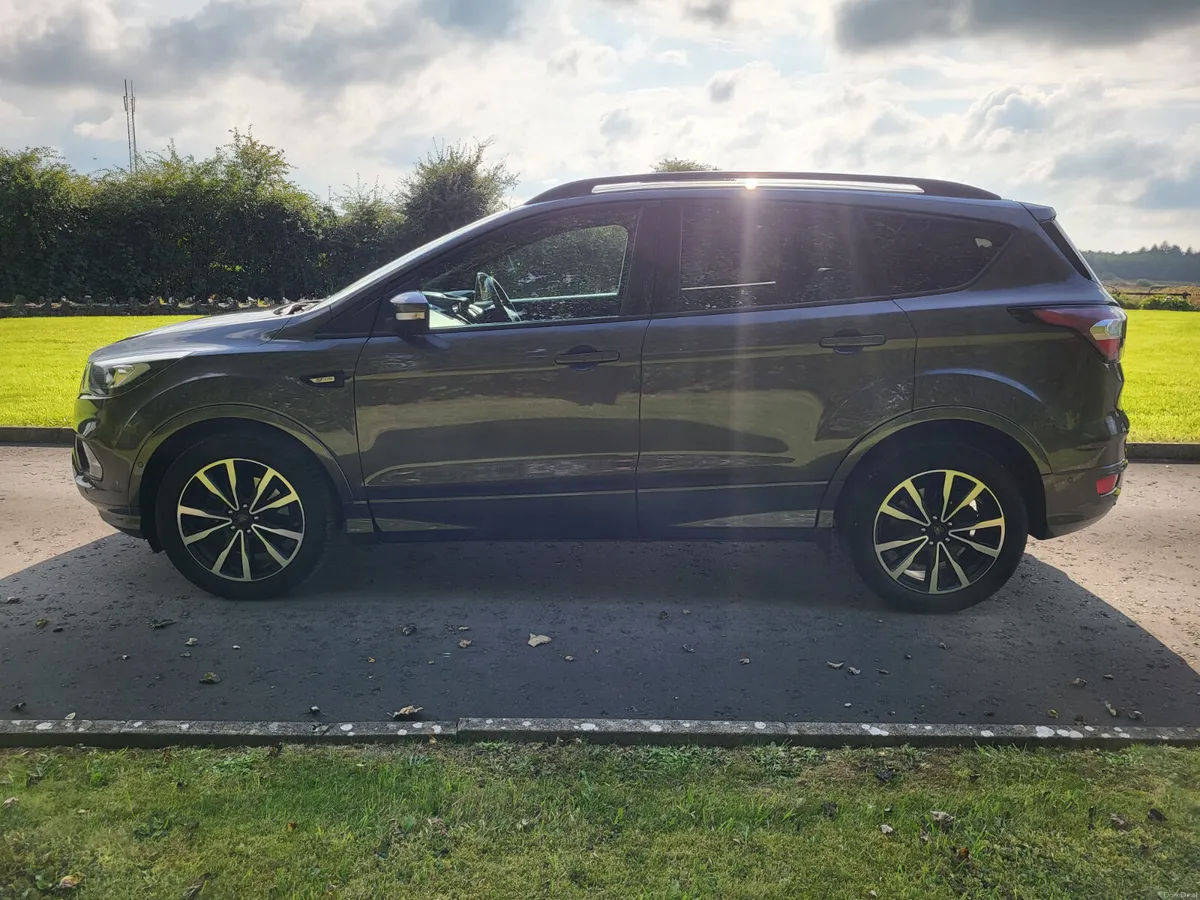 Ford Kuga ST LINE 1.5 DIESEL. NEW NCT - Image 5