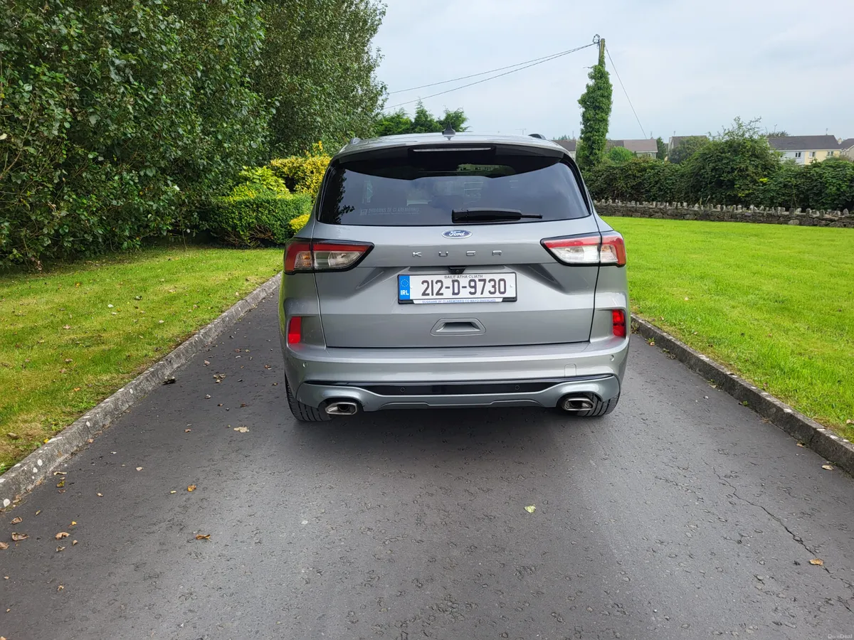 Ford Kuga ST LINE. 1.5 DIESEL  LOW KMS - Image 3