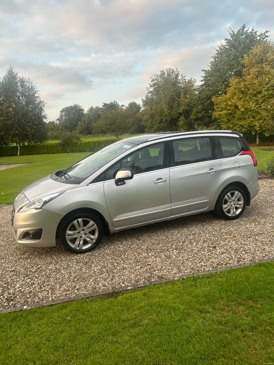 Peugeot 5008 7 seater diesel 2016 - Image 3