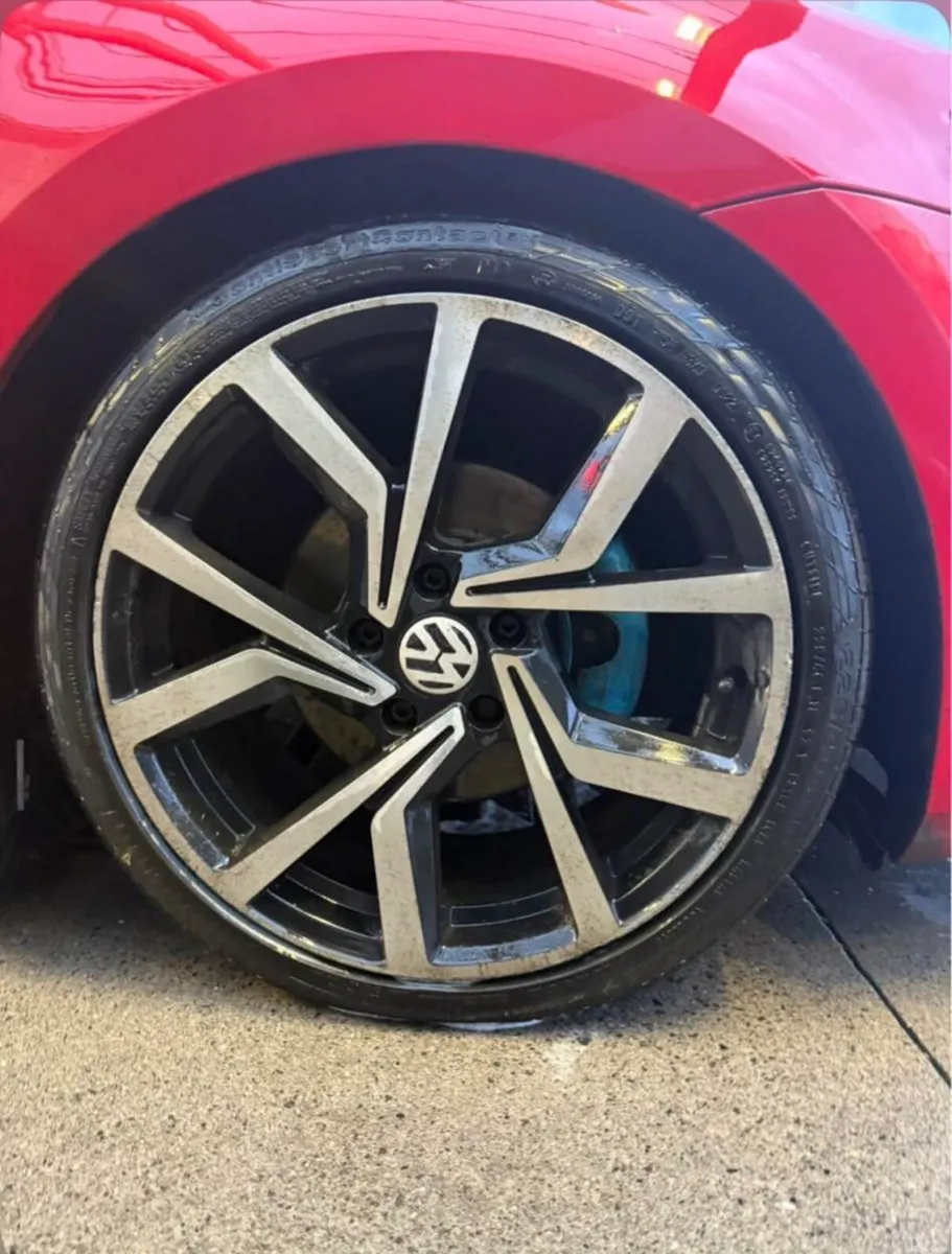 MK7 Volkswagen Golf GT Bluemotion 2.0 TDI 150 PS - Image 3