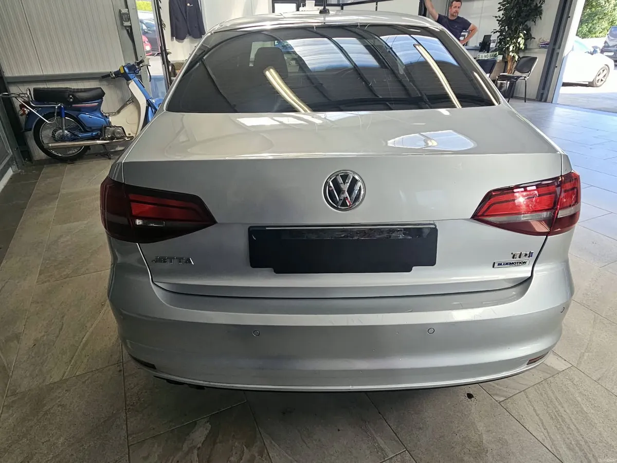 16 VOLKSWAGEN JETTA COMFORTLINE EDITION - Image 5