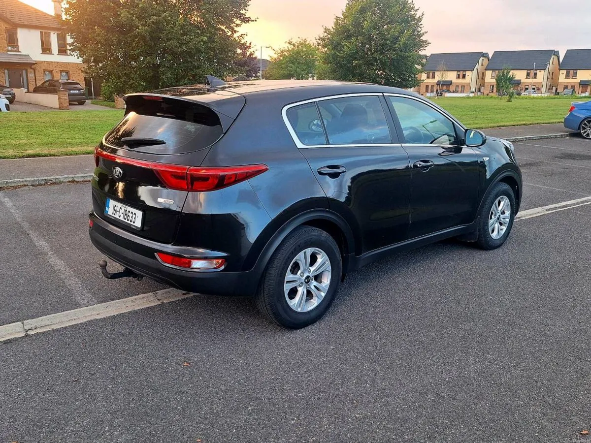 16 KIA SPORTAGE 1.7 DIESEL - Image 2