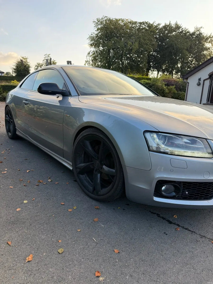 Audi A5 2011 Sline Black Edition - Image 6