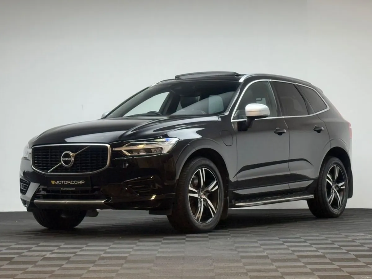 Volvo XC60 R-DESIGN GT T8 2.0 PHEV *PAN ROOF* - Image 3