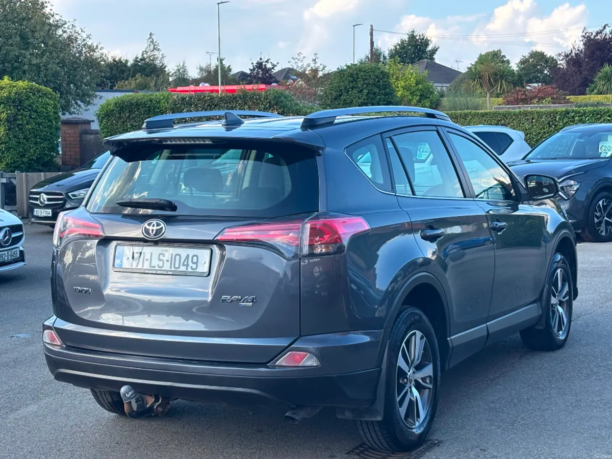 Toyota RAV4 RAV4 2.0 D4D LUNA *LOW KMS & FSH* - Image 5