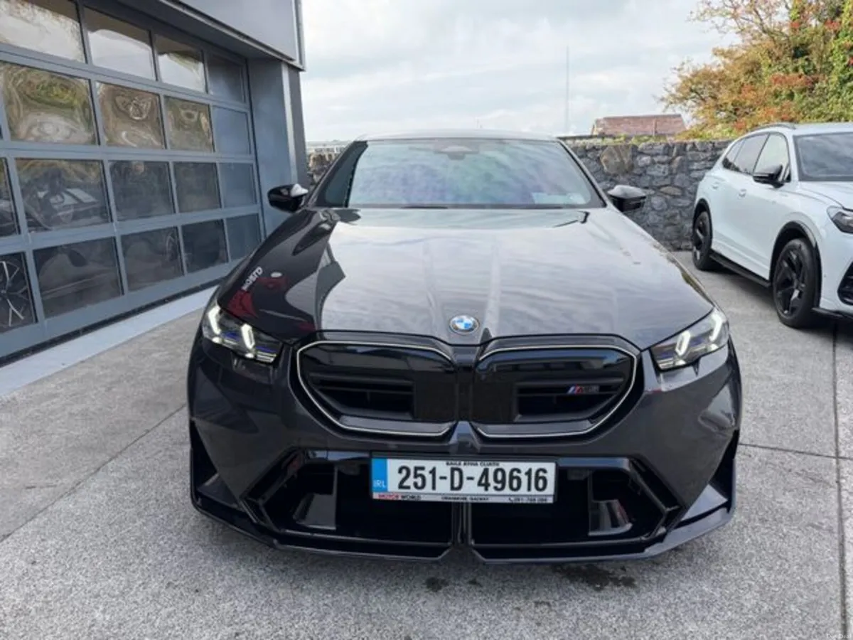 BMW M5 M5 4.4 V8 727 BHP PLUG-IN HYBRID - Image 6