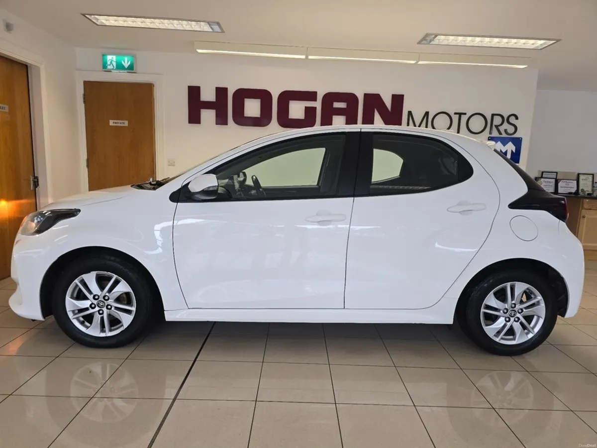 Toyota Yaris 1.0 Luna - Image 4