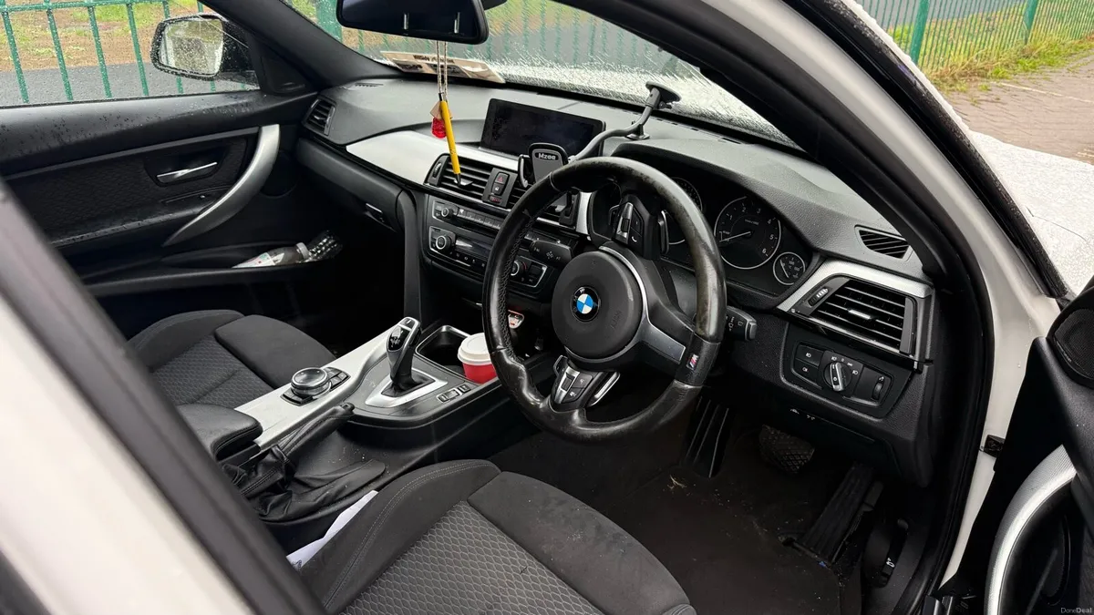 BMW 320d m sport - Image 4