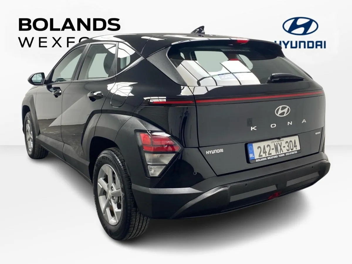 Hyundai KONA 1.6 HYBRID Signature Auto - Image 3