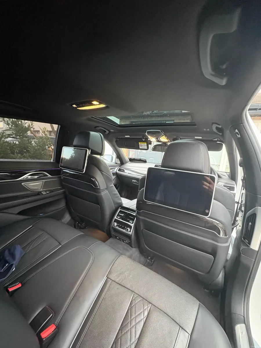 BMW 740e - Image 3