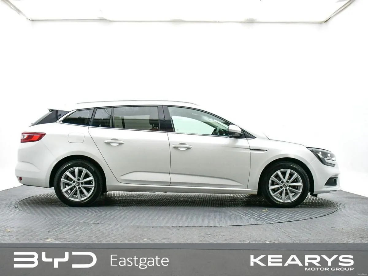 Renault Megane ESTATE !DYNAMIQUE NAV - Image 5