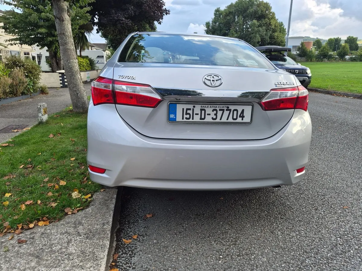 Toyota Corolla 2015 - Image 3